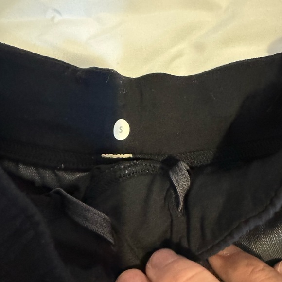 Lululemon Athletica Men's Shorts in Gray and Black - Picture 4 of 6